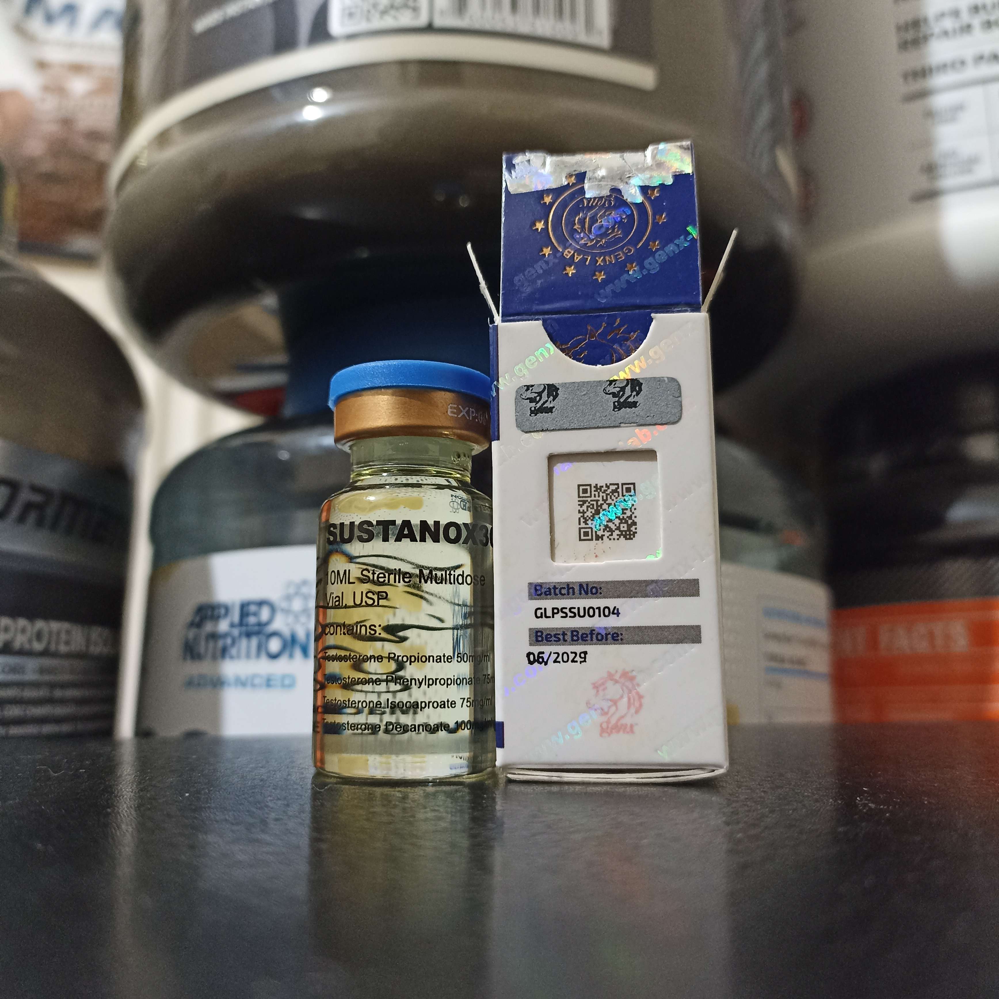 سوستانون 300mgجنیکس لب